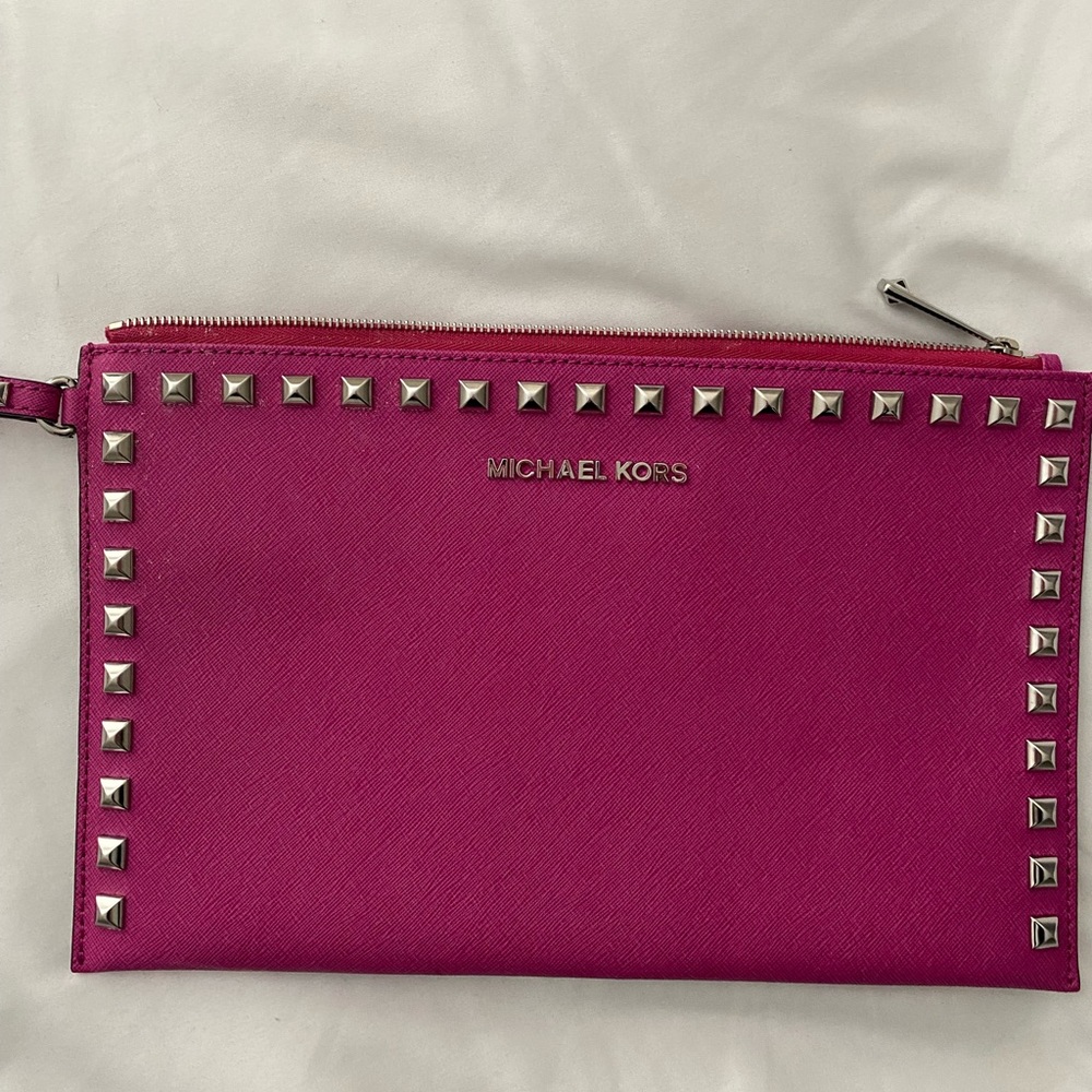 Micheal Kors Pink Wristlet